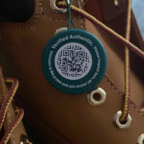 6 inch timberland wheat color size 13 brand new 2 day old...